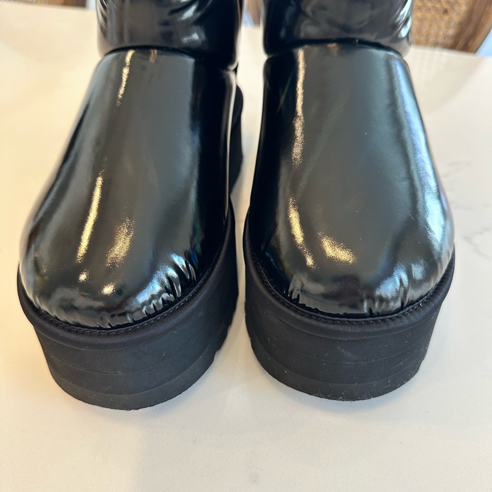 UGG Ultra Mini Women’s Puffer Platform Metallic Boots